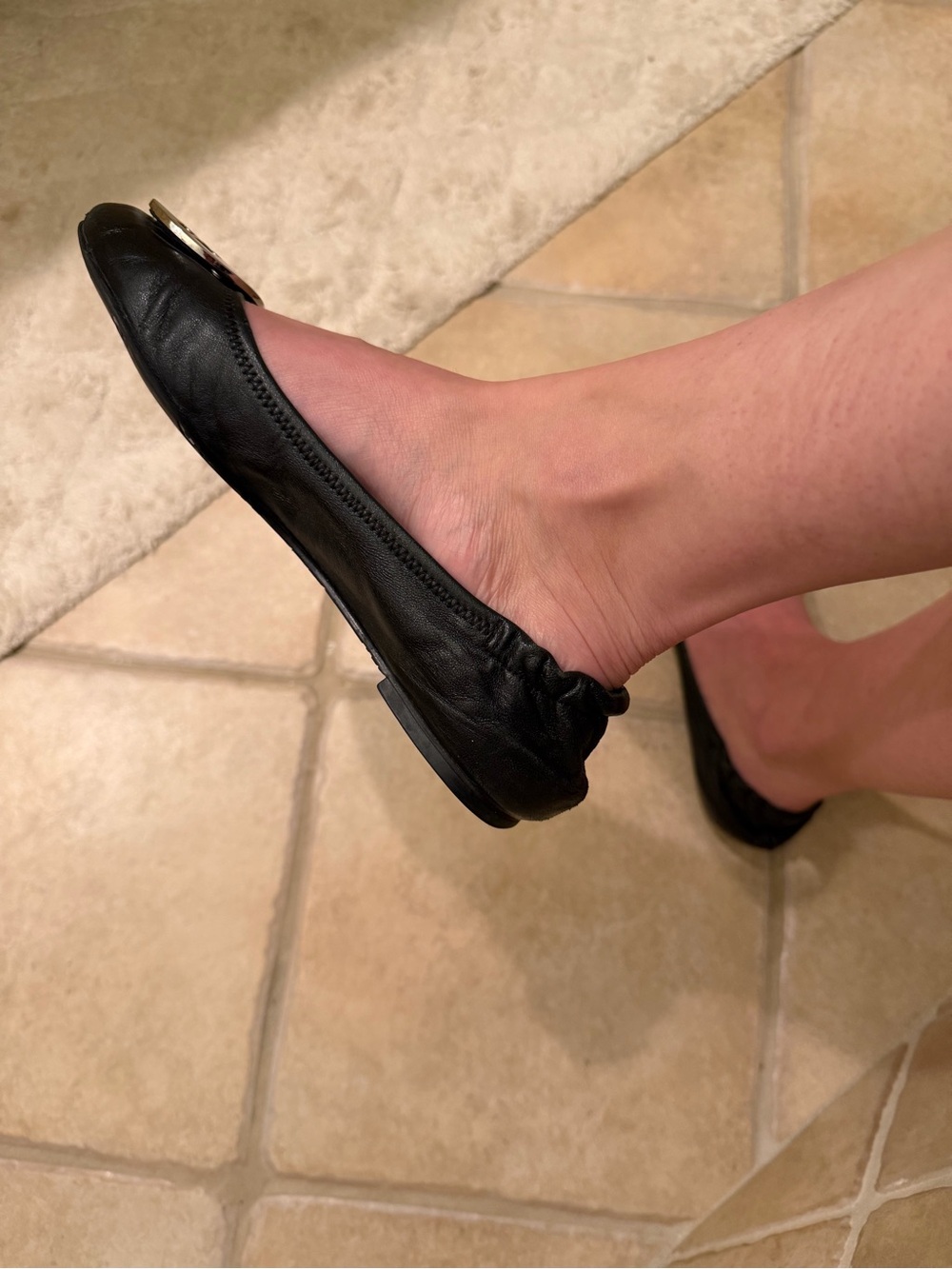 Tory Burch Black Leather Logo Round-Toe Ballet Flats - Picture 10 of 10
